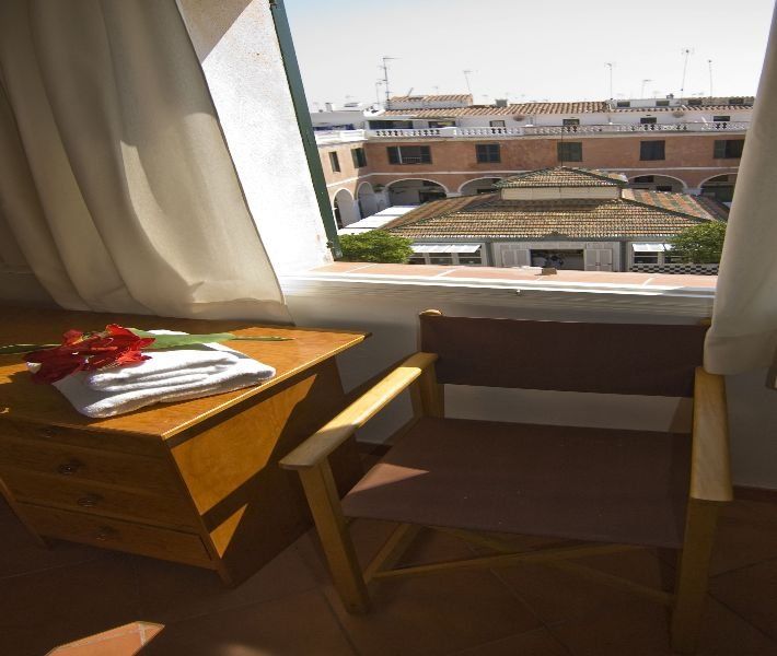 Grupoandria El Claustre De Ciutadella - Hospederia Hostel Екстериор снимка