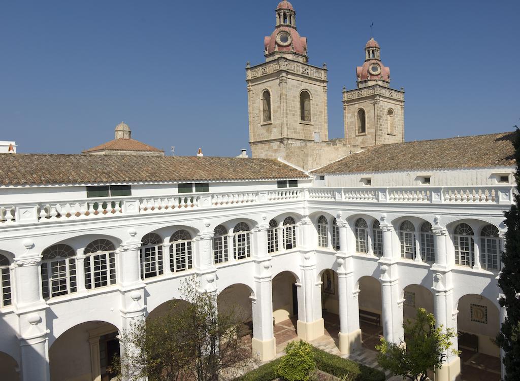 Grupoandria El Claustre De Ciutadella - Hospederia Hostel Екстериор снимка