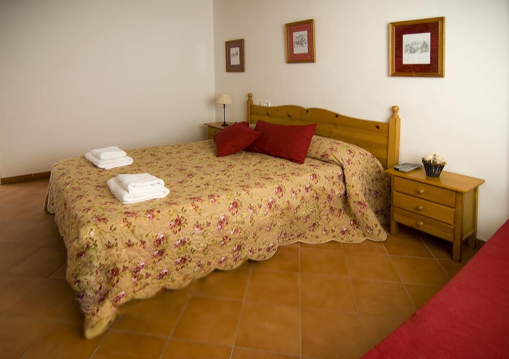 Grupoandria El Claustre De Ciutadella - Hospederia Hostel Екстериор снимка